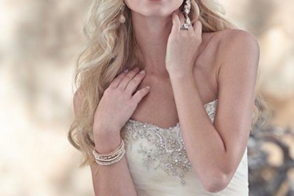 Comment reconnaître la robe de mariée de tes rêves Comment reconnaître la robe de mariée de tes rêves