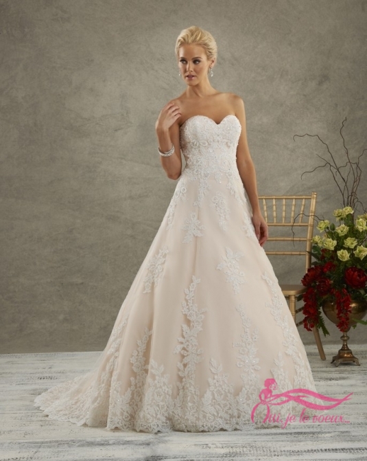 Wedding dress Lace, Lamour