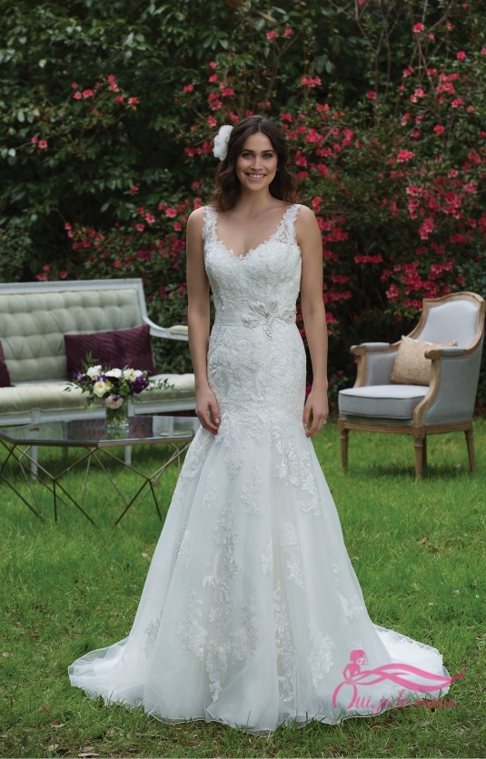 Wedding dress Tulle, Lace appliquées, Cardinale