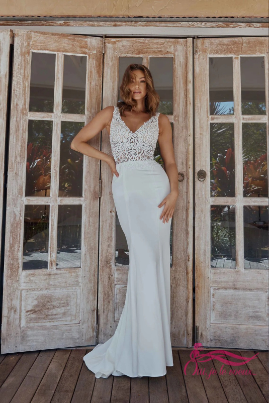 Wedding dress crepe, Lace, Tania Simone