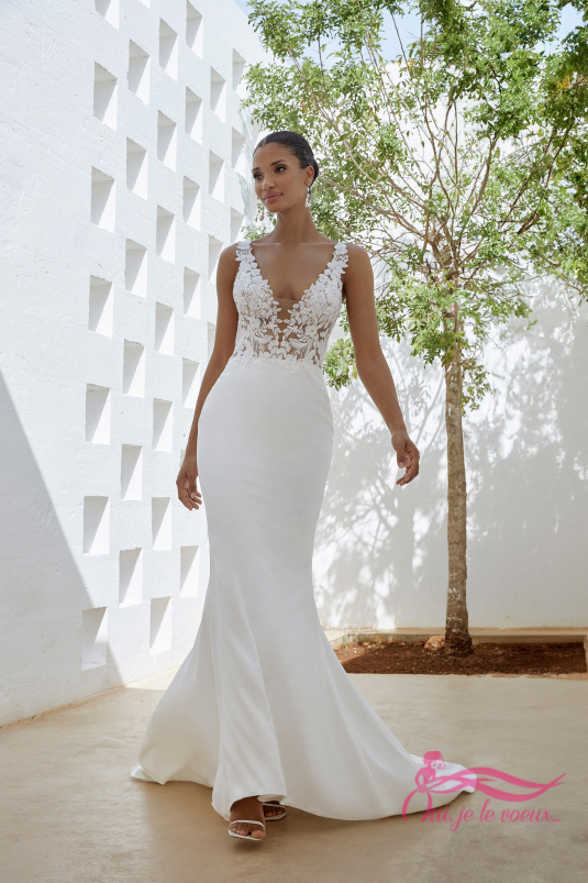 Robe de mariée crepe, Dentelle, Kari