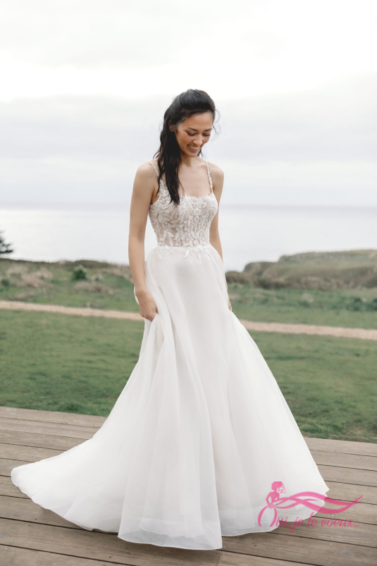 Robe de mariée Organza et appliqués de dentelle, Cécily