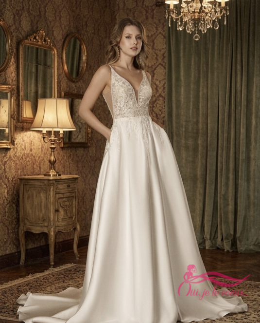 Wedding dress Satin, Beaded Lace, Leduc