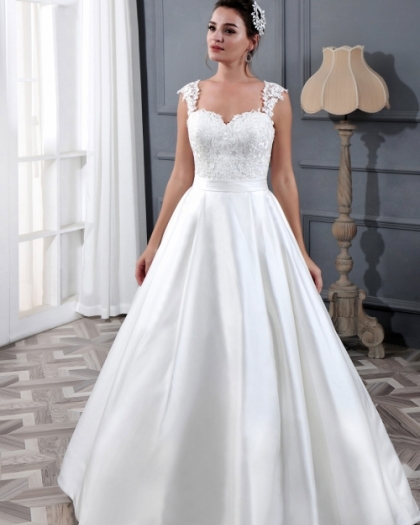 Robe de mariée Satin, Appliquées de dentelle, Praline