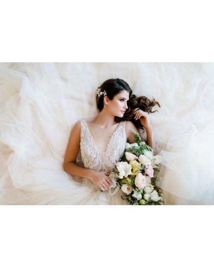Wedding dress Tulle, Beaded appliquées, Stella