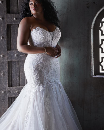 Robe de mariée Tulle pailletée, Appliquées de dentelle, Lonnie Lynette