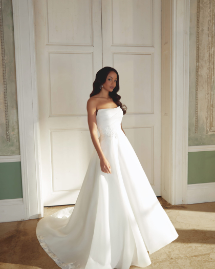 Robe de mariée Organza et appliqués de dentelle, Anastasia