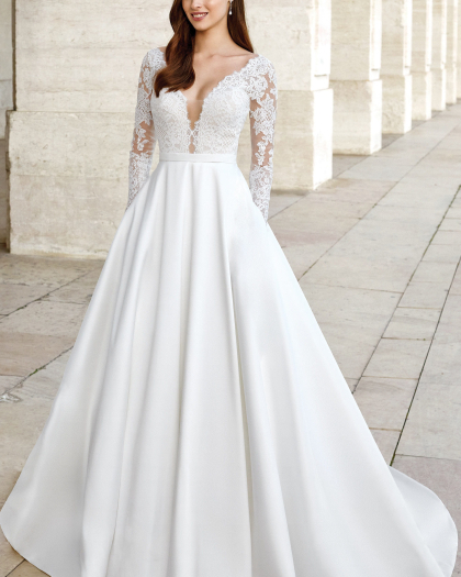 Wedding dress French Mikado, Lace, Angèle